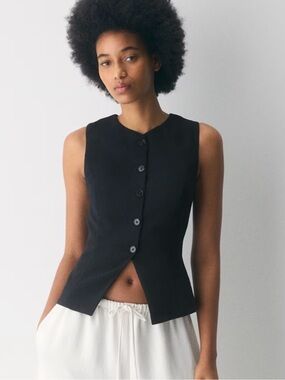 Aritzia Wilfred Regal Vest in Black Size 12